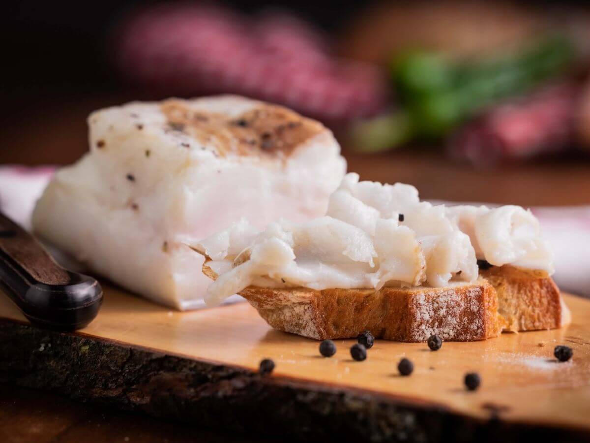 Lardo mit Kräutern der Toskana