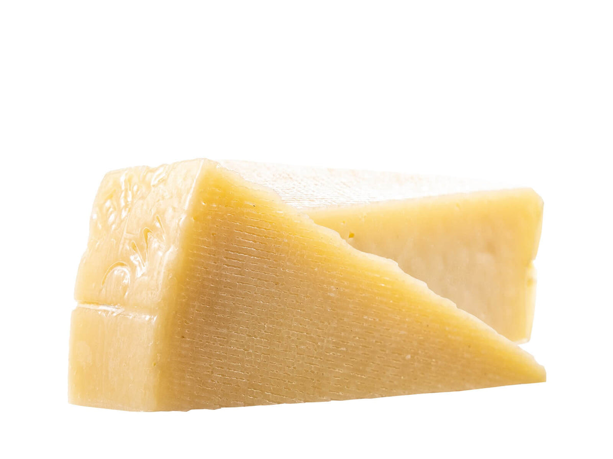 Montasio DOP, junger Tafelkäse aus dem Friaul, mind. 200g