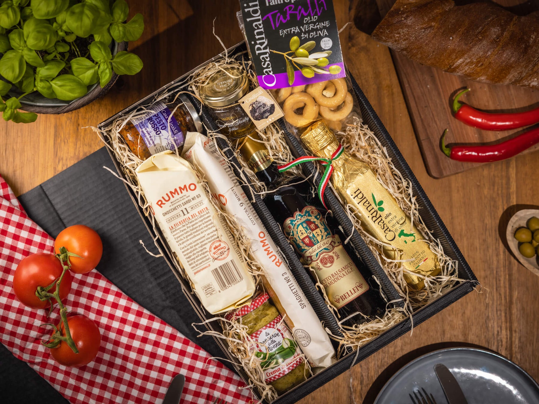 Als Geschenk verpackte Genuss-Box Italia Oro