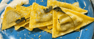 Rezept: Trigoni al Tartufo in Butter und Salbei