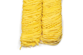 Fettucine luftgetrocknet in der Verpackung